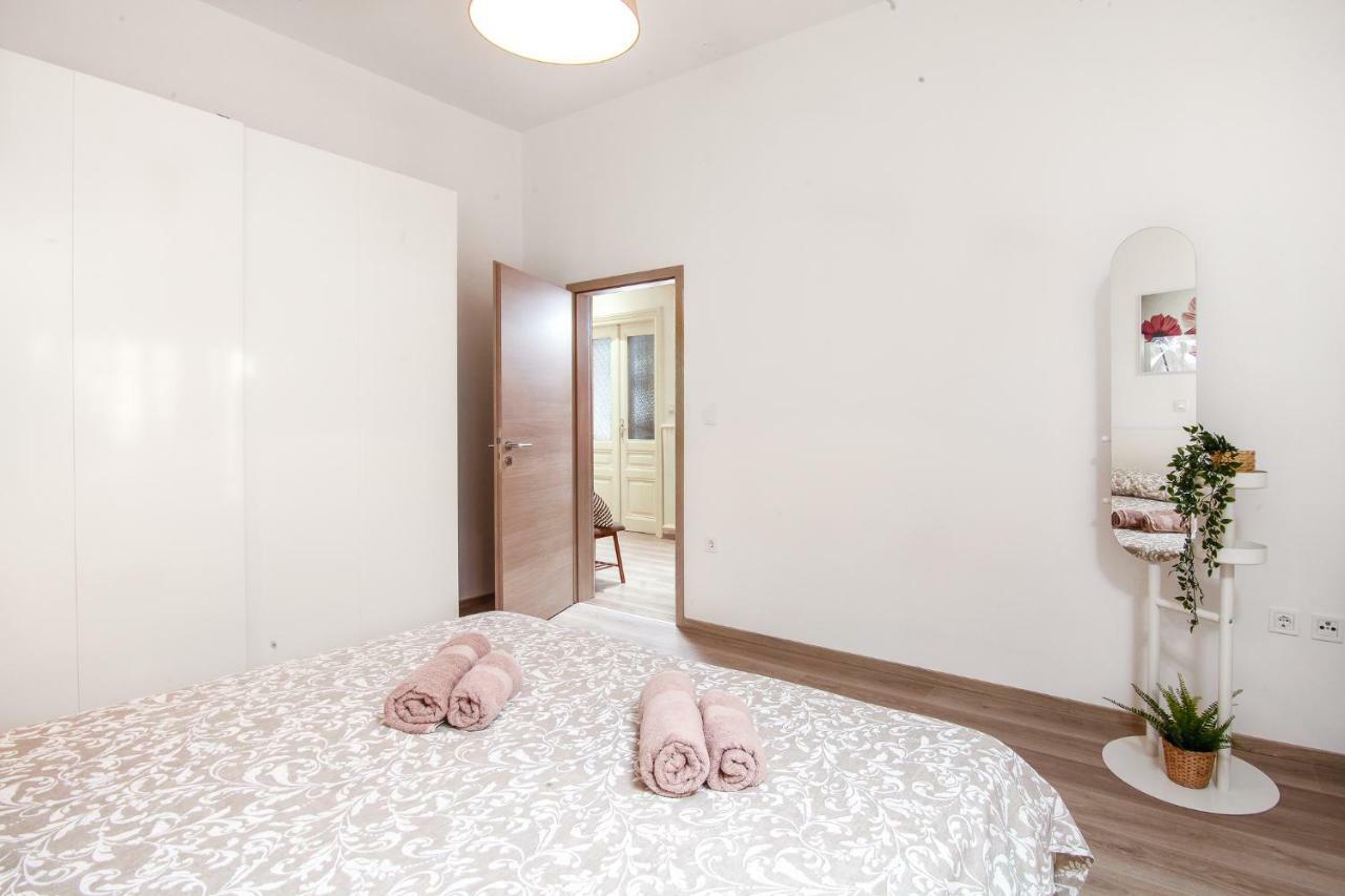 Apartment Kensi*** Pula Extérieur photo