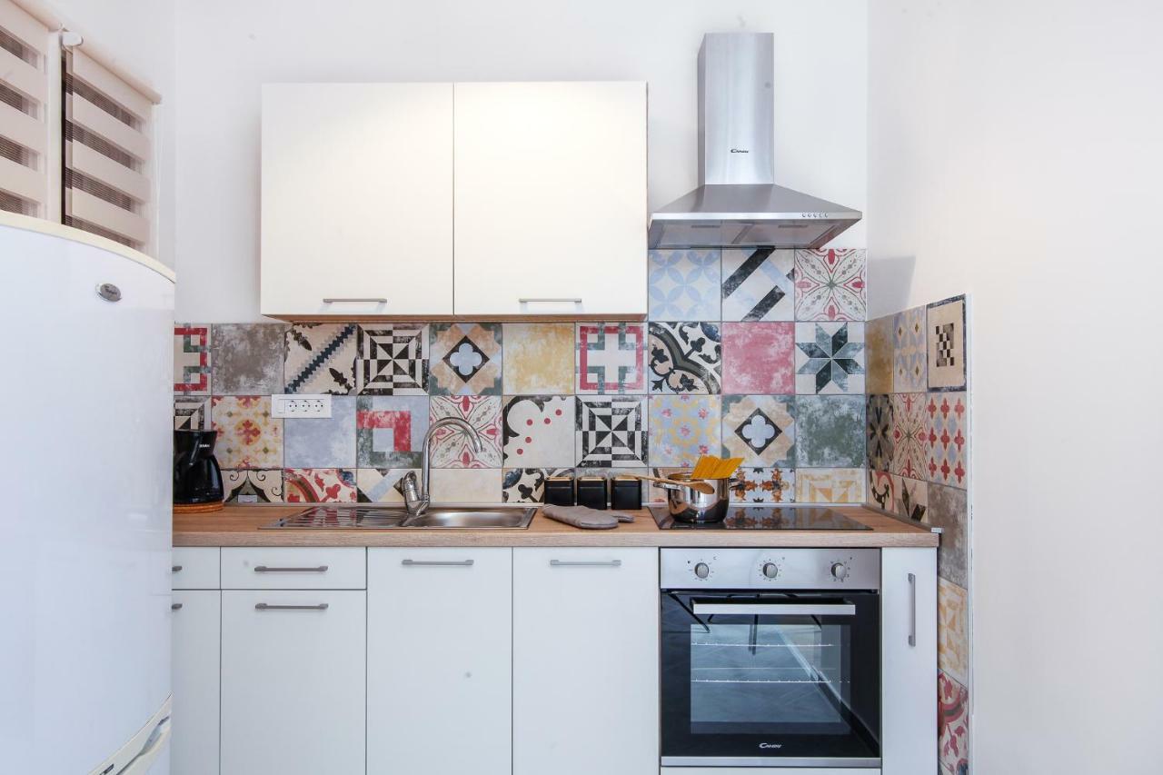 Apartment Kensi*** Pula Extérieur photo